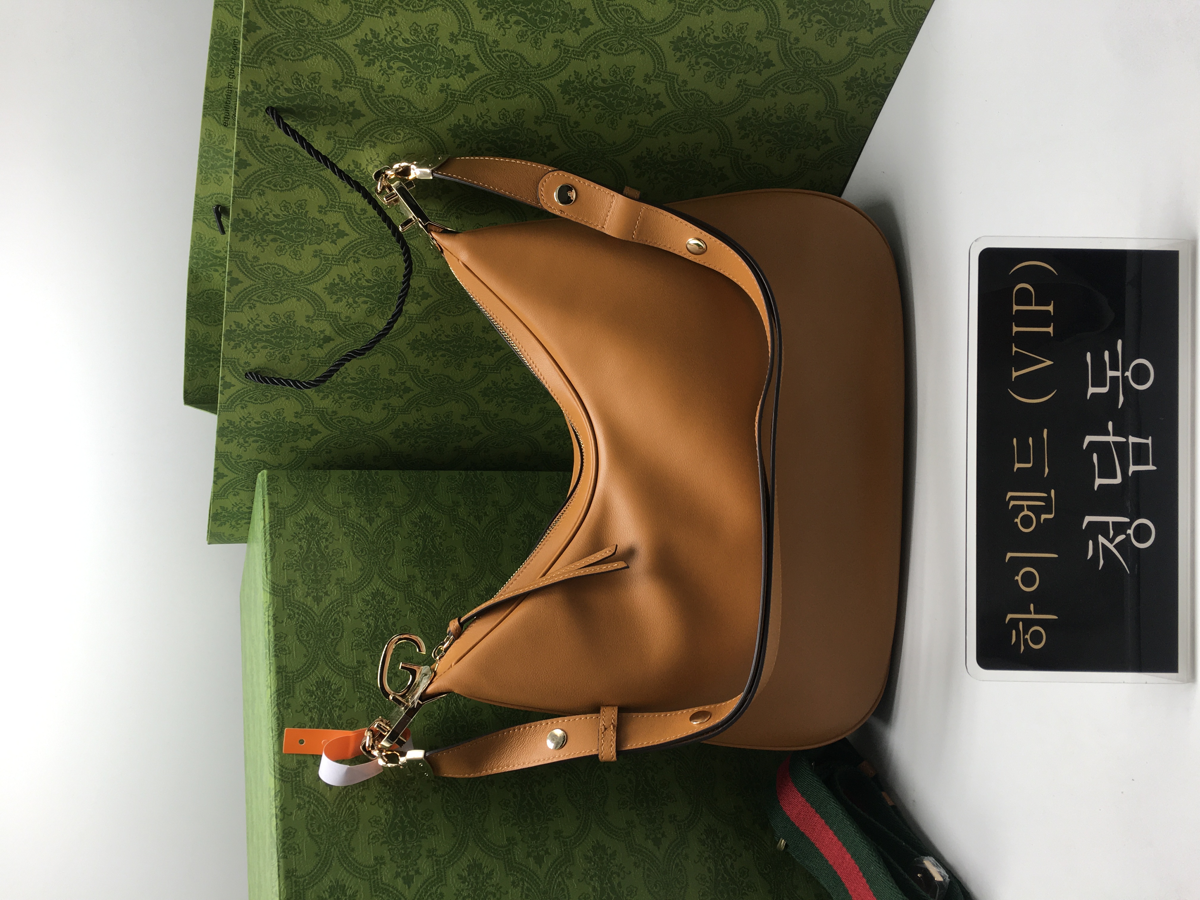 구찌 아따슈 라지 숄더백 702823