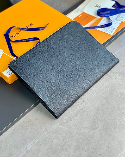 루이비통 포쉐트 주르 GM 클러치 M67768 토뤼옹 레더 (하이엔드급)