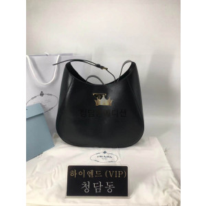 프라다 22FW 오버사이즈 클레오 숄더백 (하이엔드급)