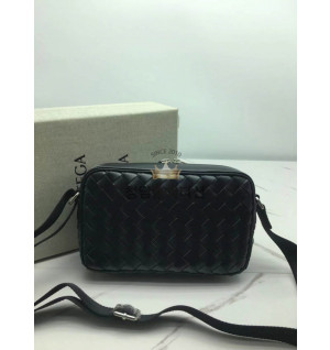 보테가베네타 클래식 인트레치아토 크로스백