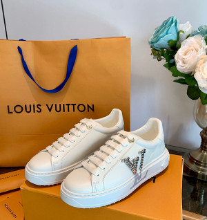 루이비통 타임아웃 스니커즈