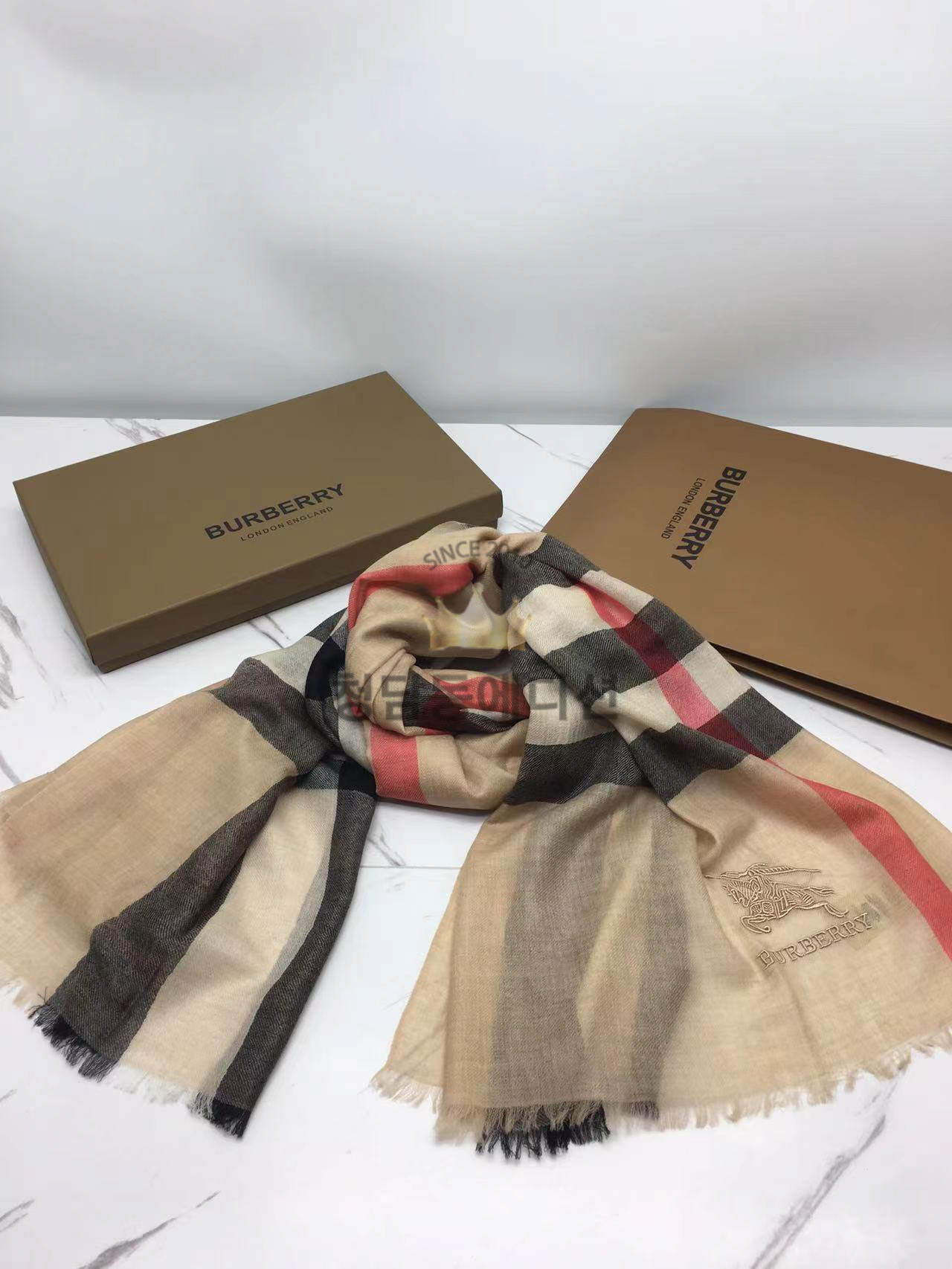 버버리 스카프