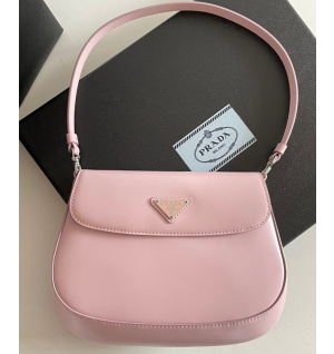 프라다 플랩 브러시드