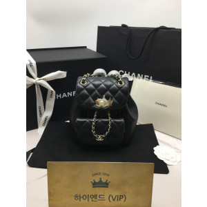 샤넬 22A 듀마 백팩 스몰 램스킨