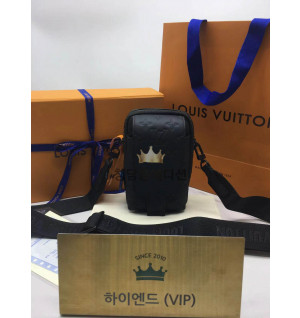 루이비통 더블 폰 파우치 NM M81323