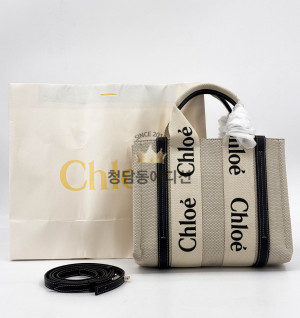 끌로에 우디백 스몰 네이비