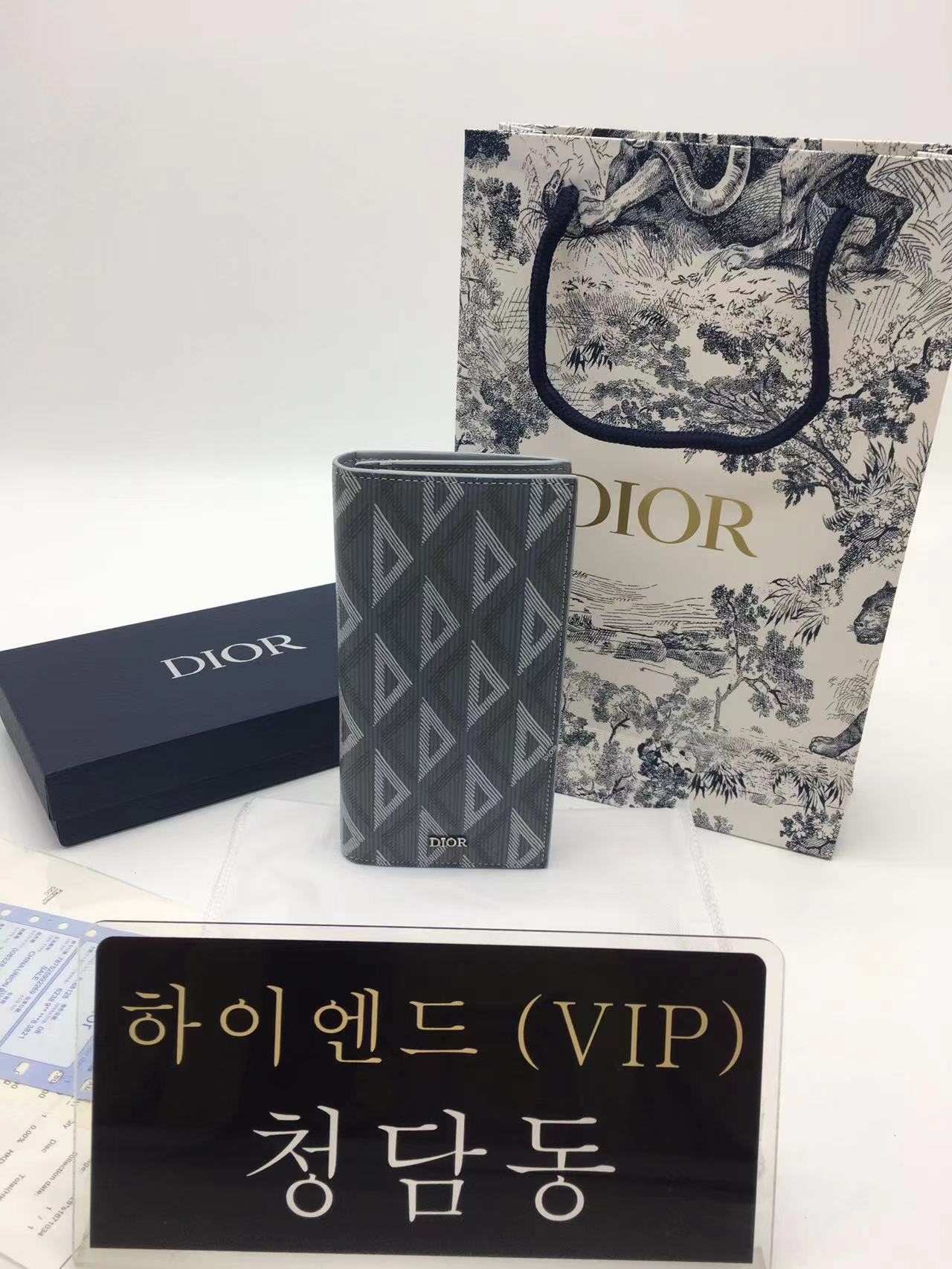 디올 CD 다이아몬드버티컬 장지갑