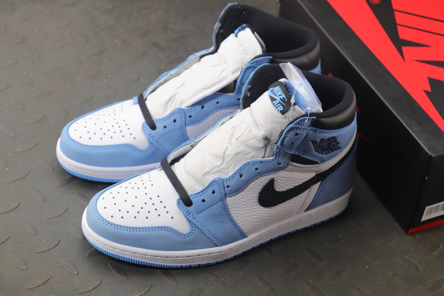 나이키 유니버시티 블루 (남녀공용)