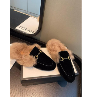 구찌 GG 홀스빗 퍼 블로퍼