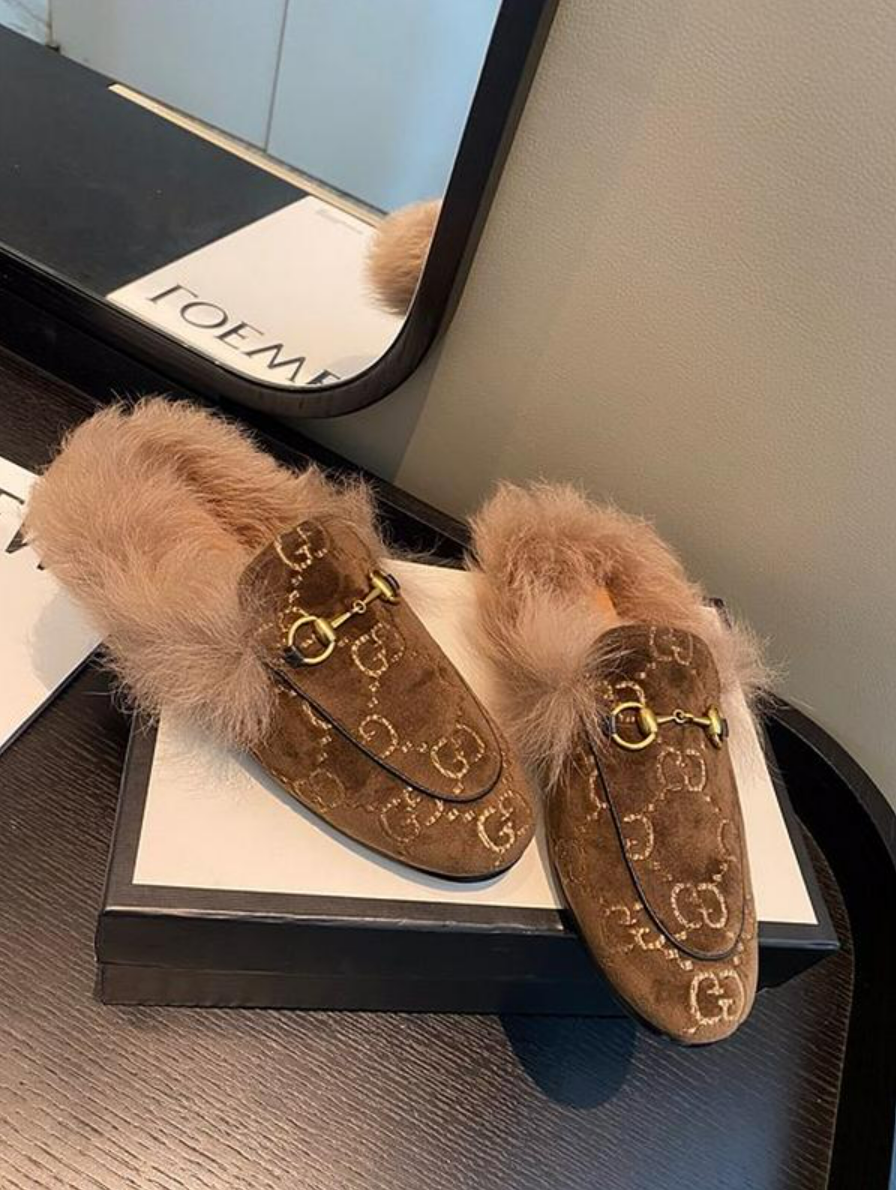 구찌 GG 홀스빗 퍼 블로퍼