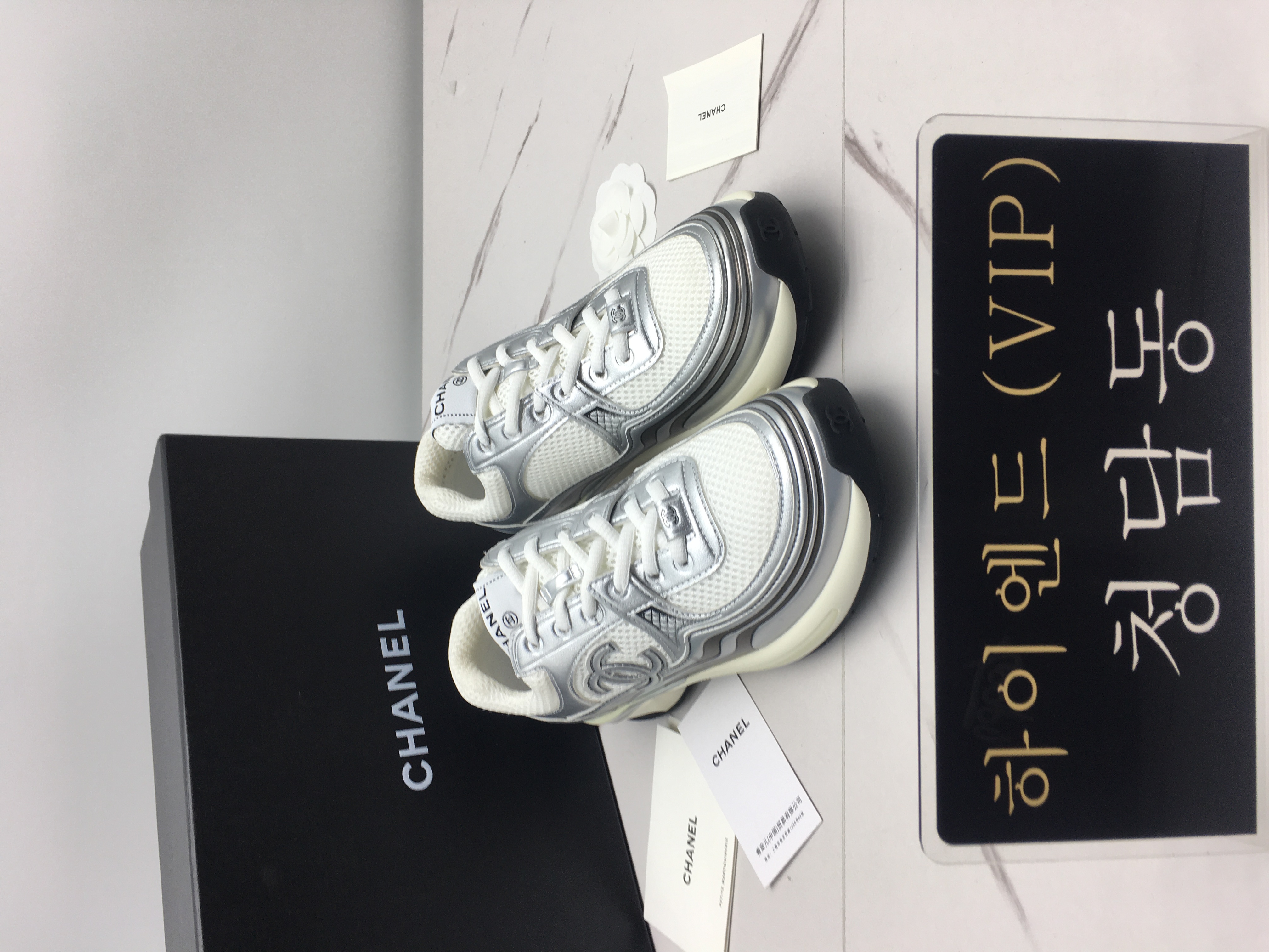 샤넬 23c 크루즈 스니커즈