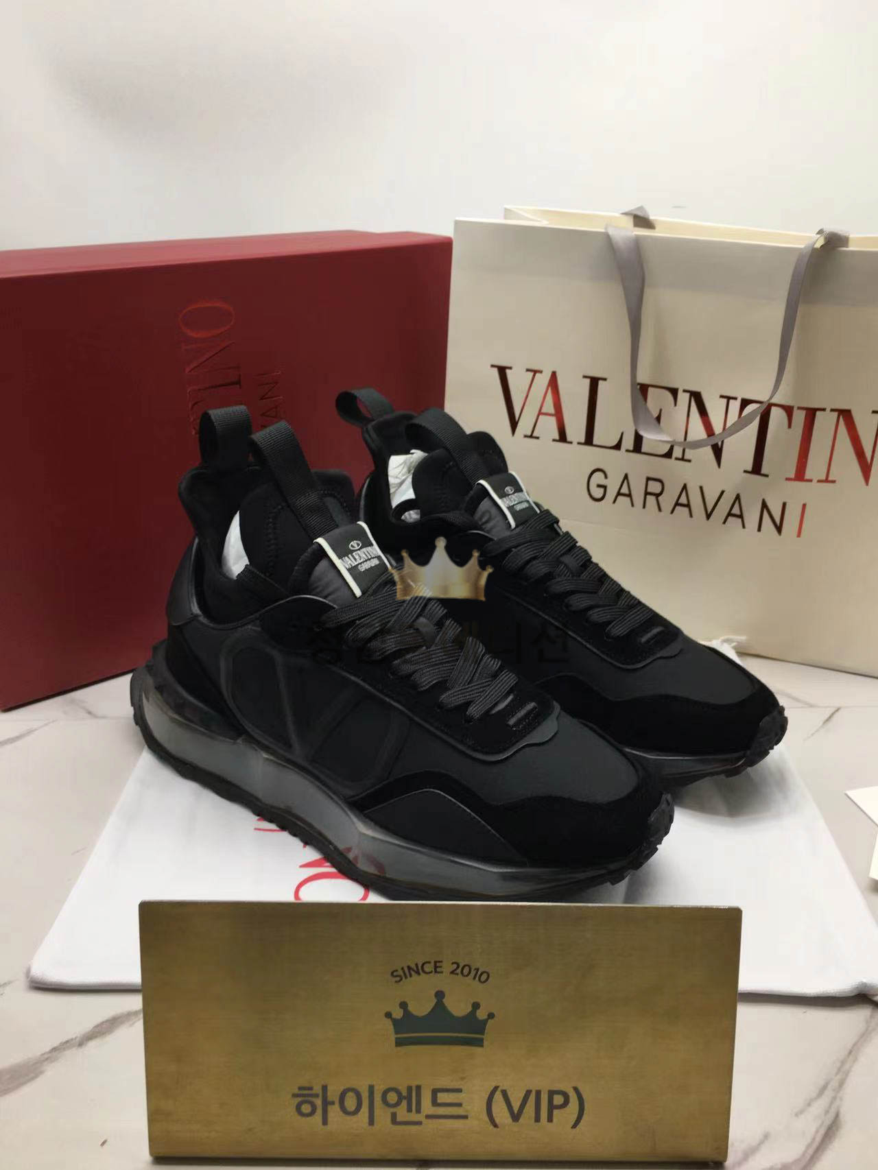 발렌티노 vltn 가라바니 스니커즈 (남성용)