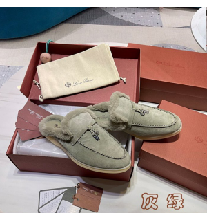 로로피아나 썸머워크 뮬 퍼 블로퍼 은장