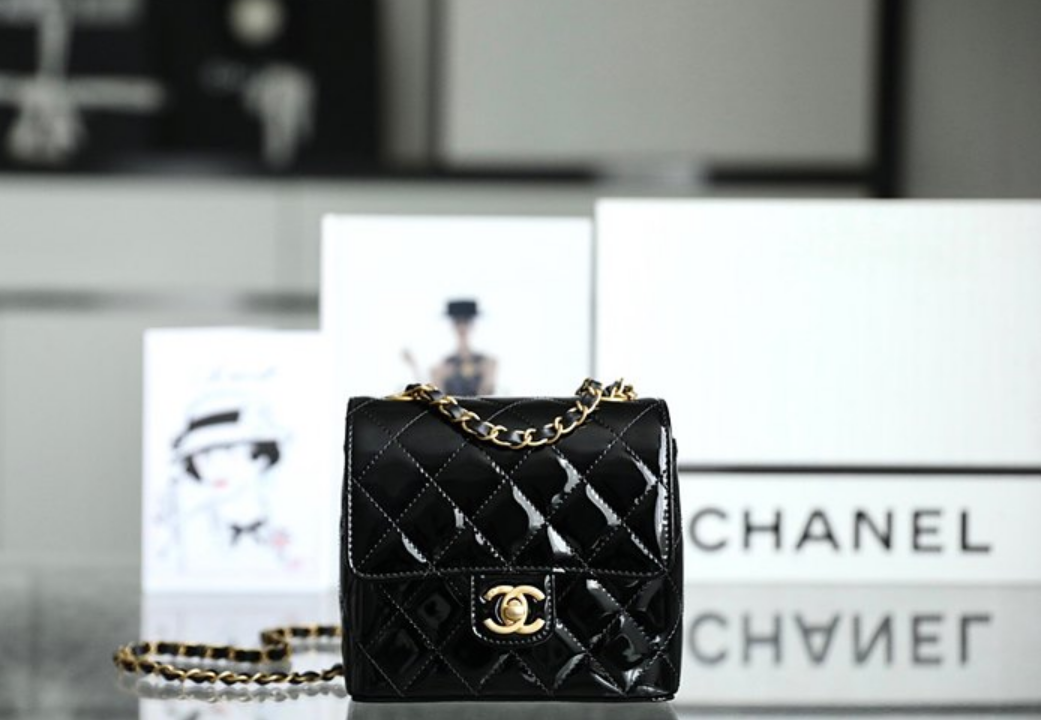 샤넬 22K 페이던트 미니플랩백