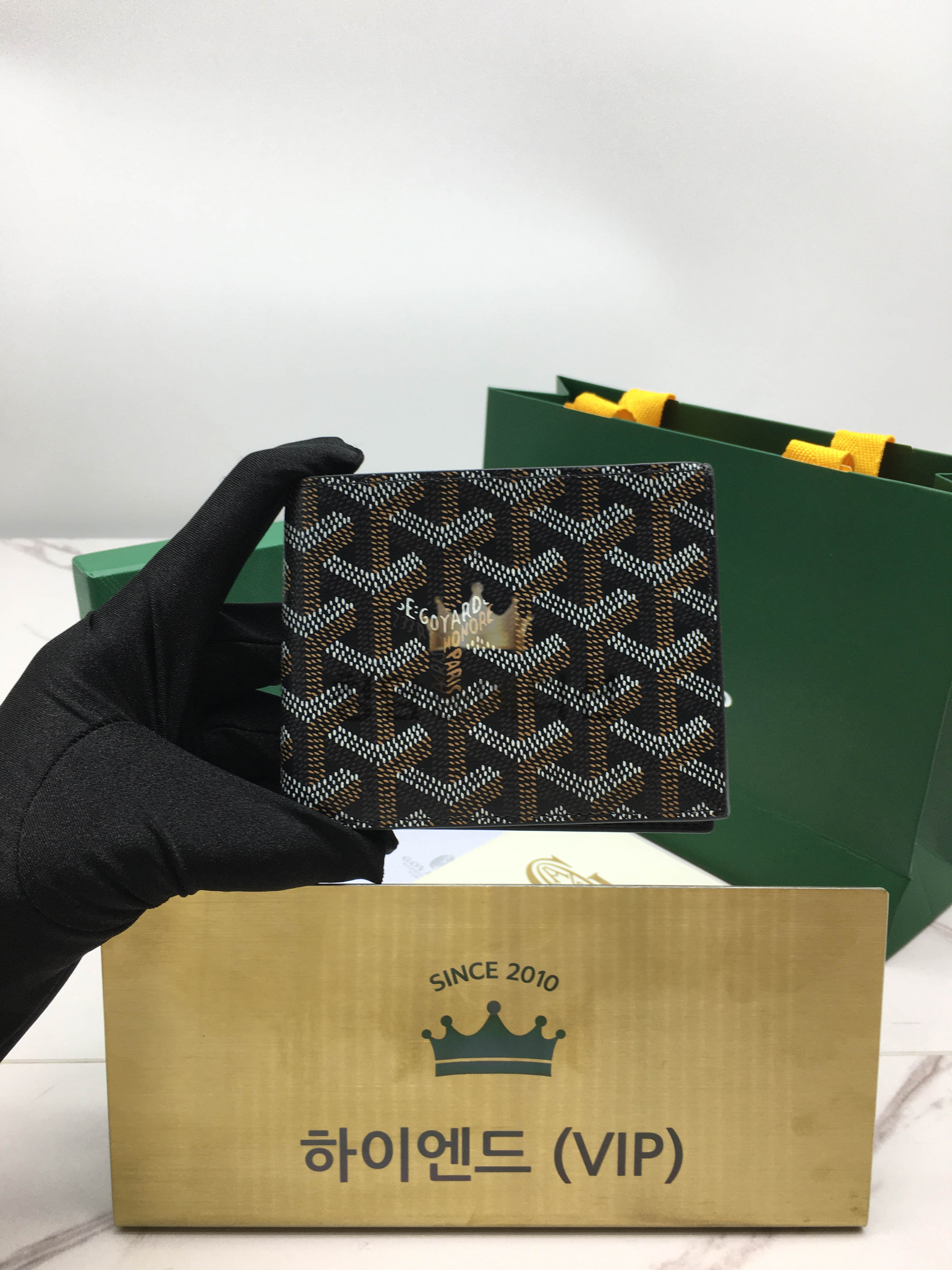 고야드 빅투와르 반지갑 (컬러 블랙)