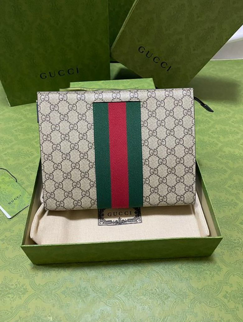 구찌 GG 수프림 웹 클러치백 475316