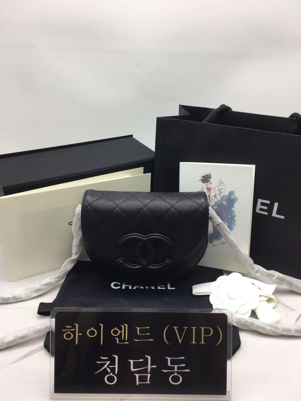 샤넬 23P CC로고 미니 메신저백 (컬러 핑크, 블랙)