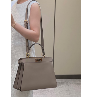 펜디 피카부 I SEE U 미디움