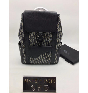 디올 22FW 익스플로어 백팩