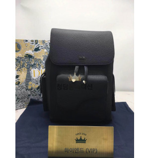 디올 22FW 익스플로어 백팩