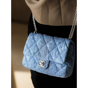 샤넬 23P 하트볼 체인 스몰 카멜리아 데님 플랩백