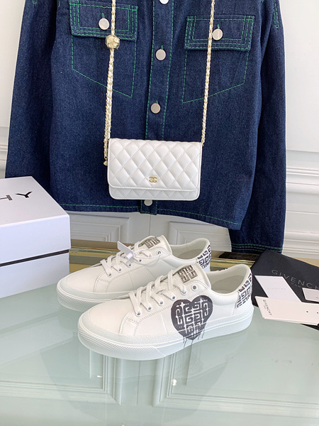 지방시 스니커즈 (남녀공용)