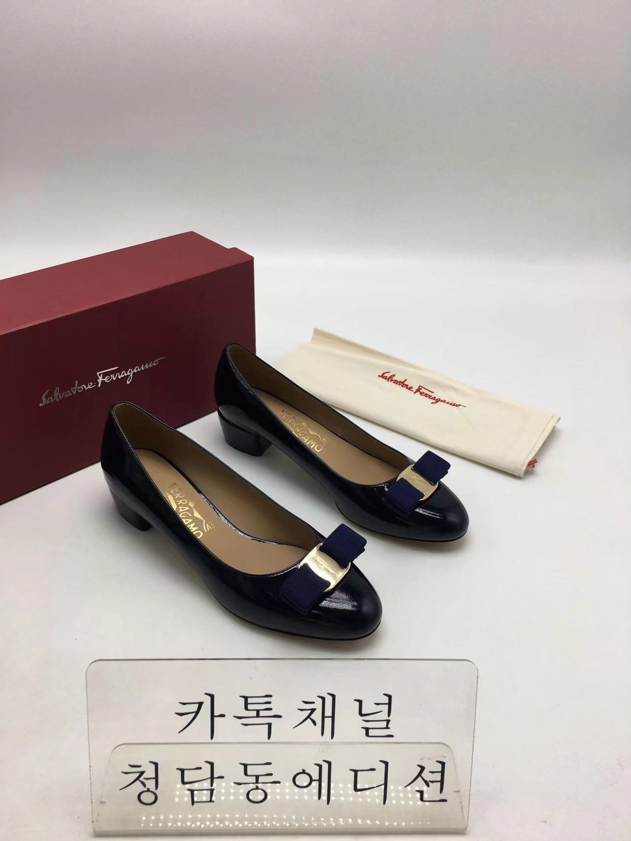 페레가모 바라보우 펌프스