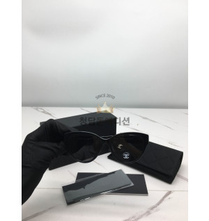 샤넬 하트 선글라스