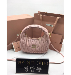 미우미우 MIU MIU 완더 마테라쎄 호보백 스몰