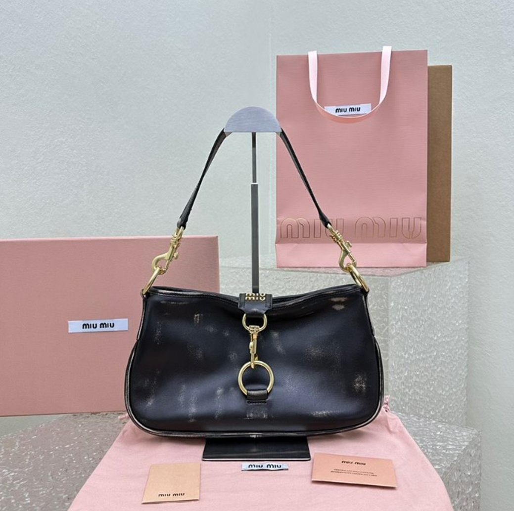 미우미우 MIU MIU 호보백