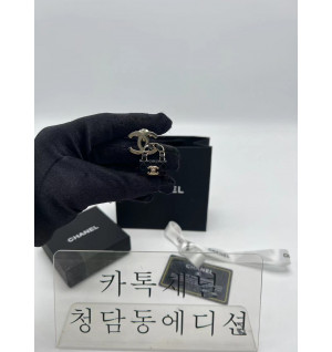 샤넬 브로치 (2COLOR)