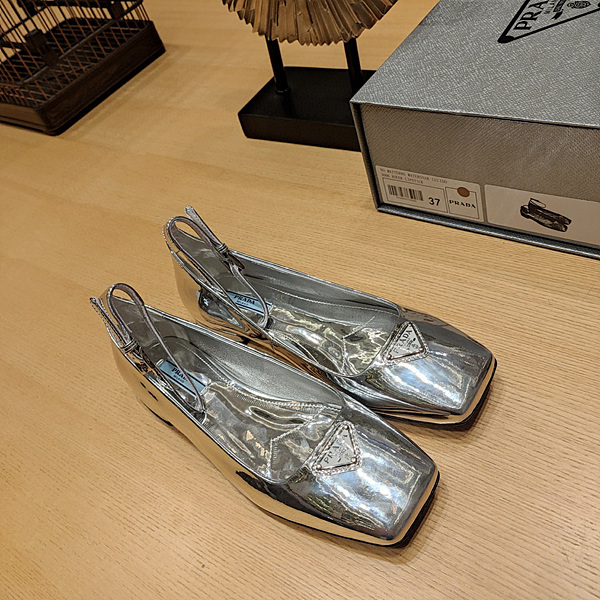 프라다 메리제인