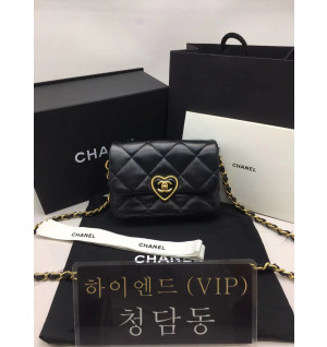 샤넬 22S 하트 CC로고 플랩백 미니