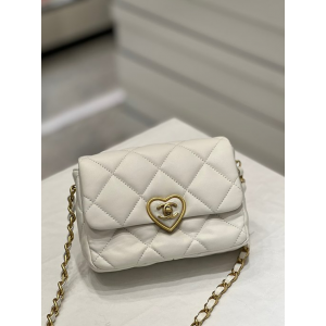 샤넬 22S 하트 CC로고 플랩백 미니