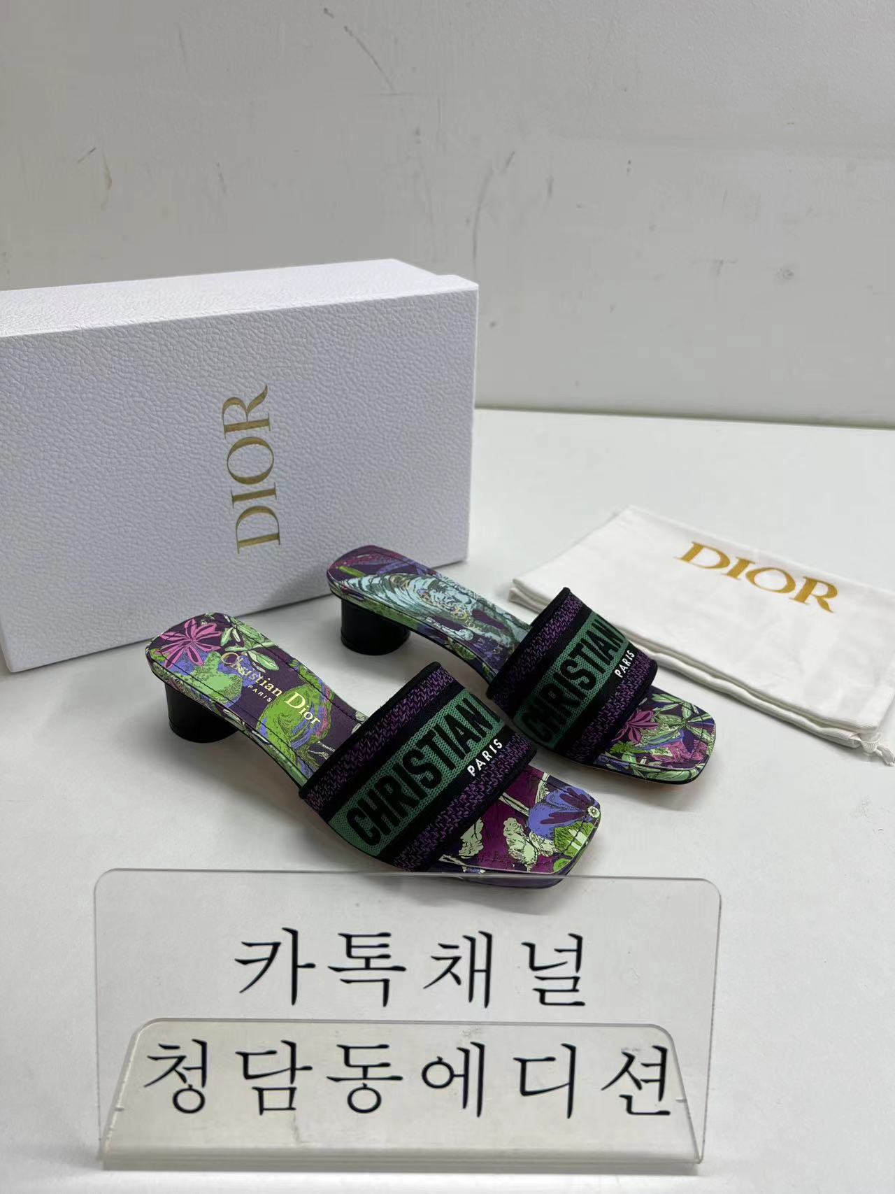 디올 슬라이드 슬리퍼