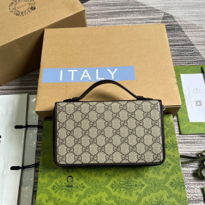 구찌 GG 수프림캔버스 트래블 도큐먼트 케이스 336298