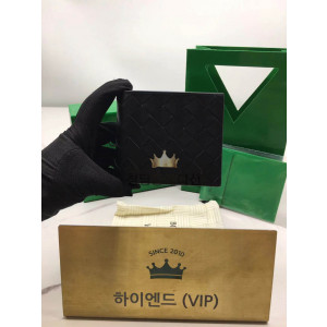 보테가베네타 인트레치아토 폴더형 반지갑 605721