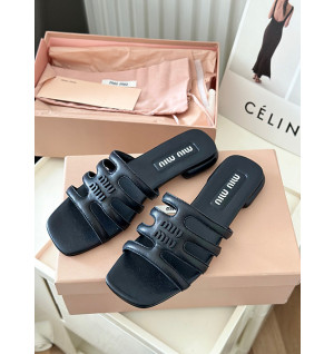 미우미우 슬리퍼