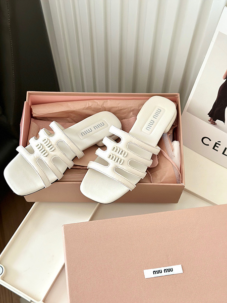 미우미우 슬리퍼