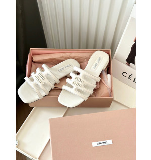 미우미우 슬리퍼