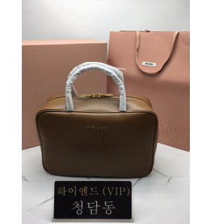 미우미우 MIU MIU 엠보로고 아르카디