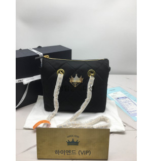 프라다 리나일론 토트백 1BG468