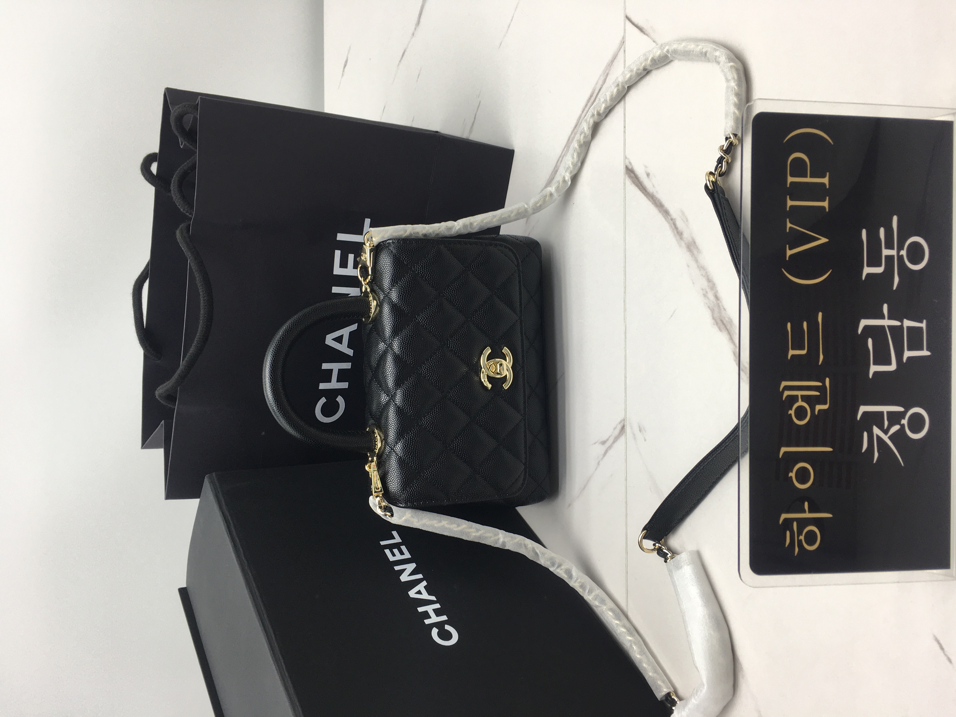 샤넬 22C 코코핸들 미니