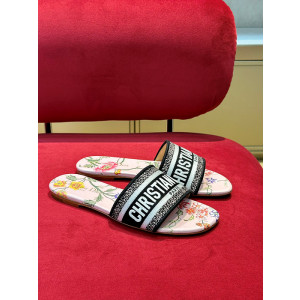 디올 디웨이 슬라이드