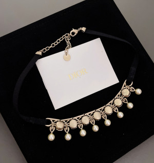 디올 dior 펄 미러 스트랩 초커