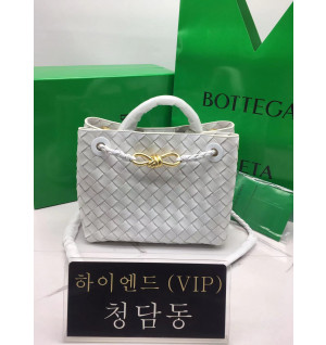 보테가베네타 24SS 안디아모 스몰 743568