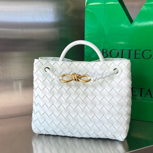 보테가베네타 24SS 안디아모 스몰 743568