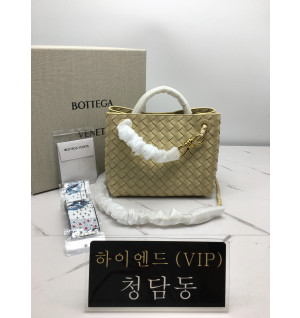 보테가베네타 24SS 안디아모 스몰 743568