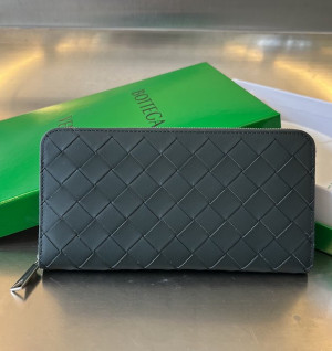 보테가베네타 BV 인트레치아토 지퍼 어라운드 지갑 593217 (내부 라이트 블루)