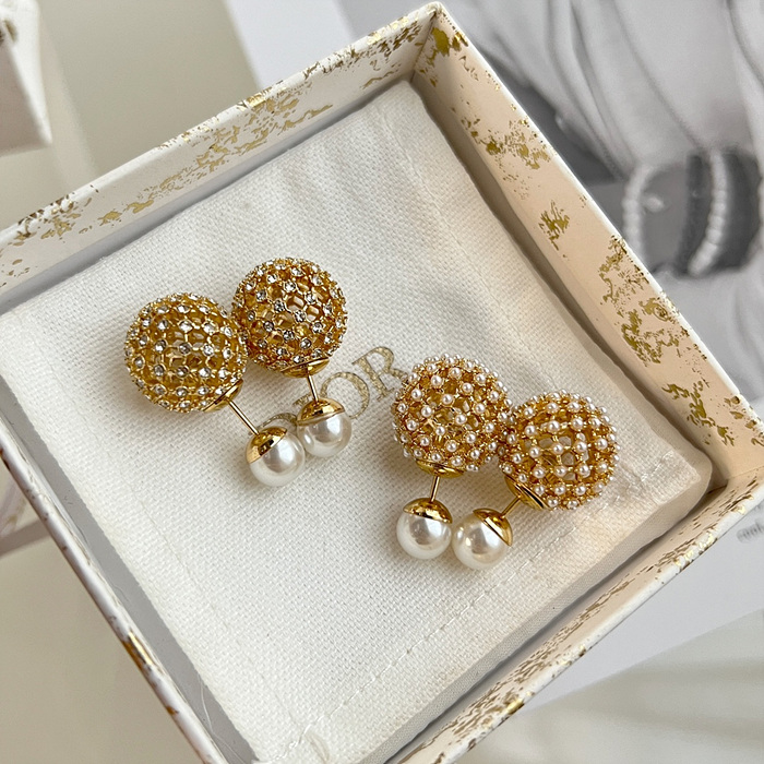 디올 dior 귀걸이 (다이아, 펄)